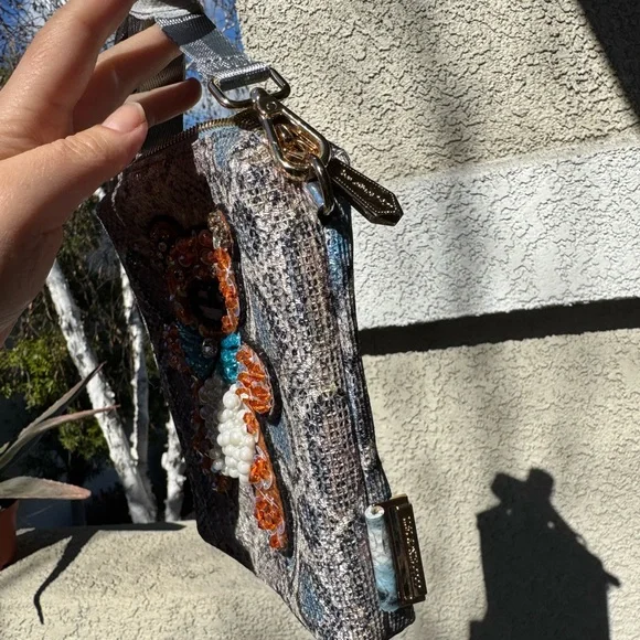 Beaded Teddy Bear Crossbody Bag - Picture 3 of 4